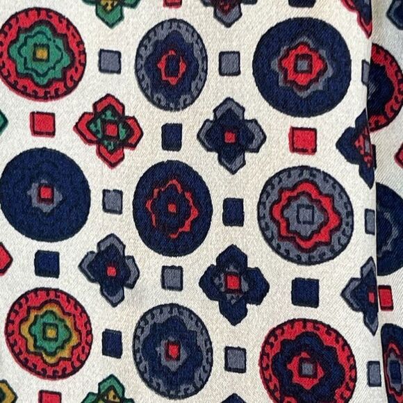 Evan Picone Silk Shirt Women's Sz 14 Multicolor Button-Up Long Sleeve Geometric - Picture 5 of 13